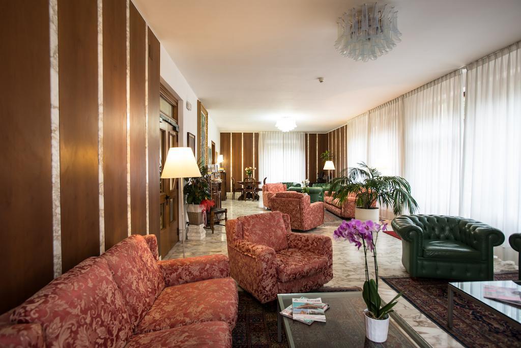 Hotel Roma Πίζα Εξωτερικό φωτογραφία